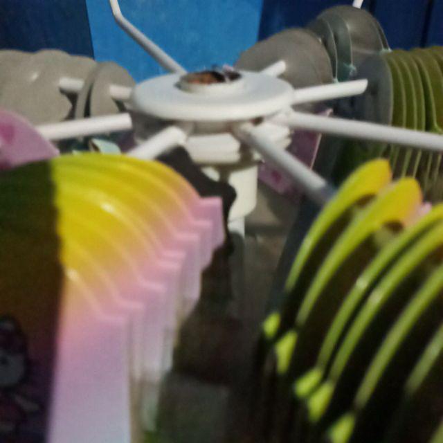 Rak Display Putar 3 Susun Matahari Import Besi Tebal