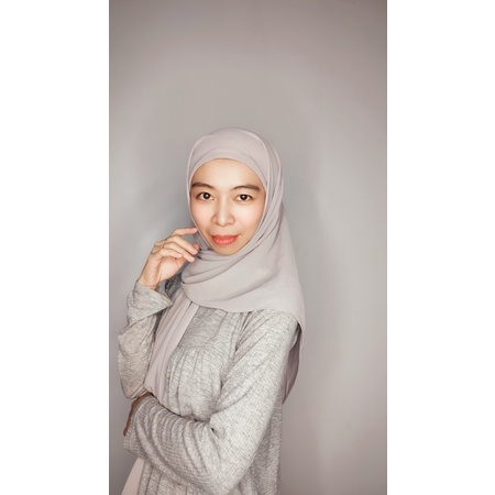 Ghania Instant Square By Adelus