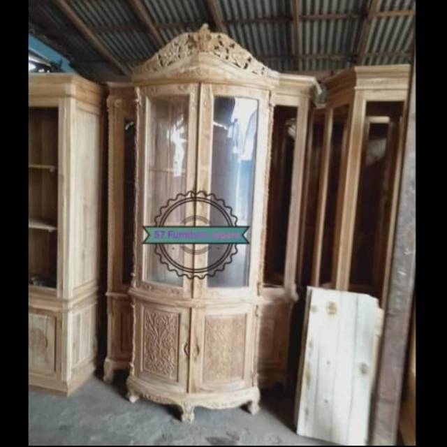 Rak hias kaca/rak pajangan pojok ruangan kayu jati ukir Mentahan Jepara