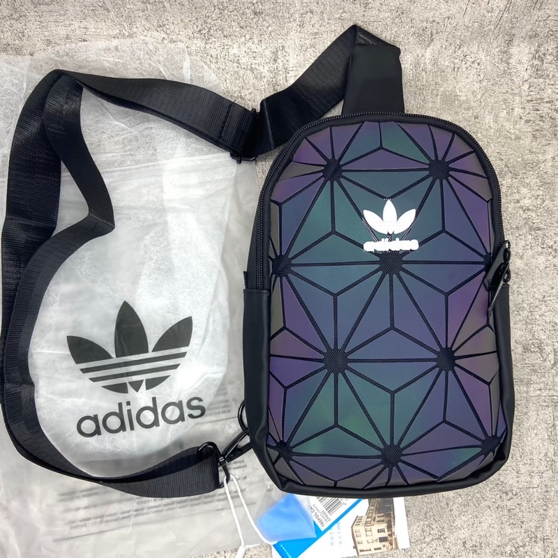 ADIDAS ISSEY MIYAKE SHOULDERBAG / TAS SELEMPANG ADIDAS / TAS PINGGANG ADIDAS / TAS PINGGANG / TAS SELEMPANG / WAISTBAG / SLINGBAG