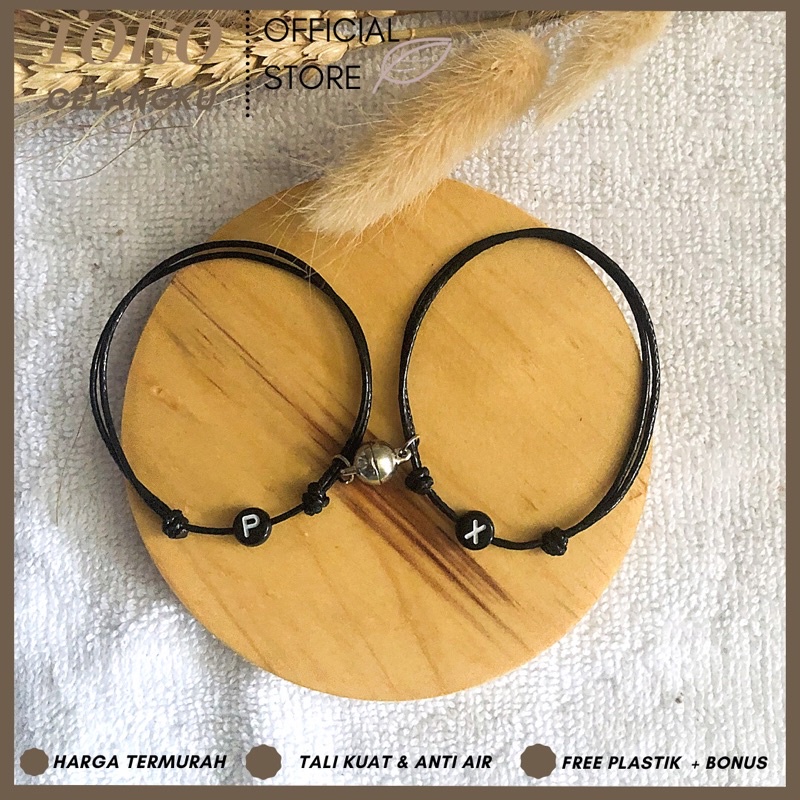 Gelang Couple Magnet Huruf Bulat Hitam