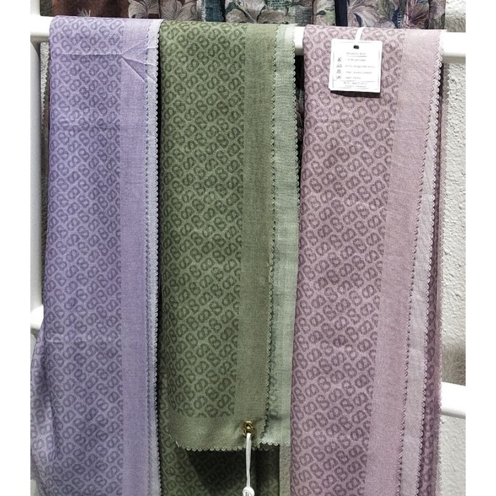 Tapis Voal Square Buttonscarves