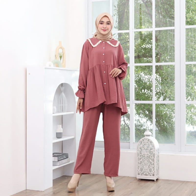 SETELAN CRINKLE AIRFLOW PREMIUM /SETELAN 2IN BAJU RENDA DAN CELANA /SETELAN WANITA VIRAL )BANYAK SIZE M.L.XL)