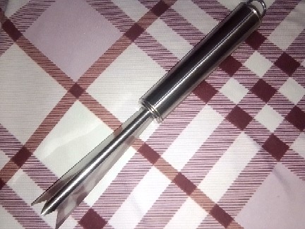 Pisau Garpu Peeler Alat Pengupas Nanas Walfos Unik Mudah Gak Ribet A7