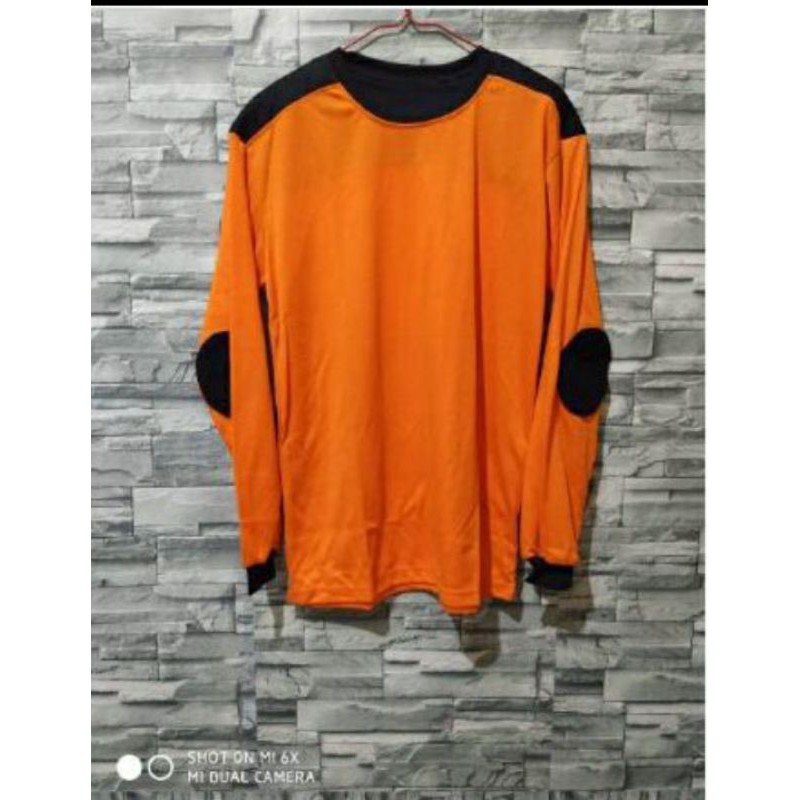 KAOS OREN LENGAN PANJANG KOMBINASI HITAM