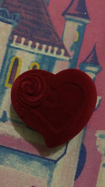 Kotak Cincin/kotak Perhiasan Couple/kotak Cincin Bludru Merah Love Mawar
