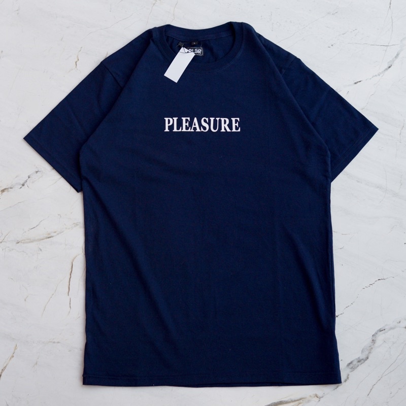 PLEASURE | TSHIRT NAVY MEDIUM LOGO