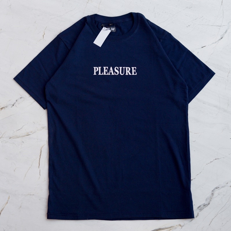 PLEASURE | TSHIRT NAVY MEDIUM LOGO