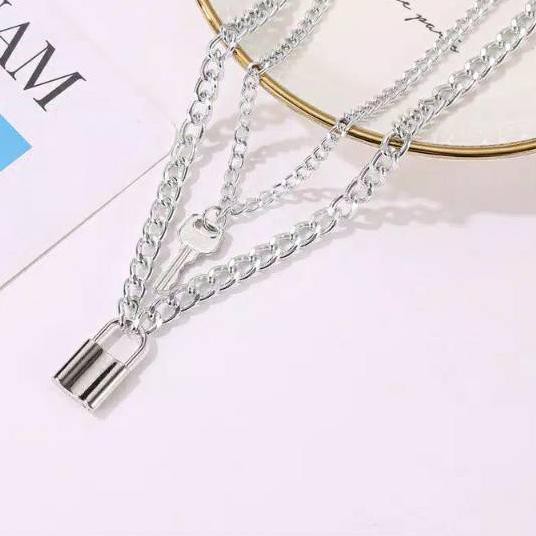 Ready/ KALUNG RANTAI LIONTIN GEMBOK + KUNCI COUPLE ソ