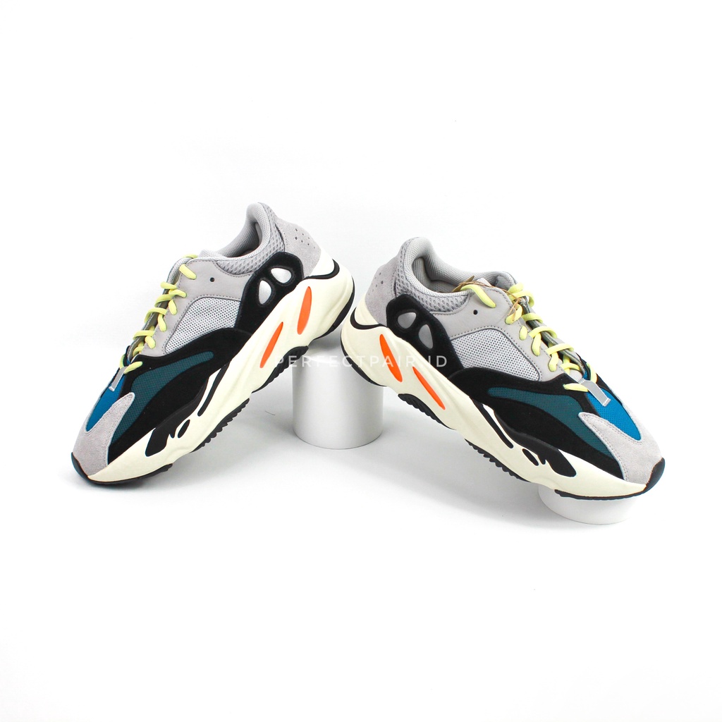 Yeezy Boost 700 Wave Runner 100% Original BNIB