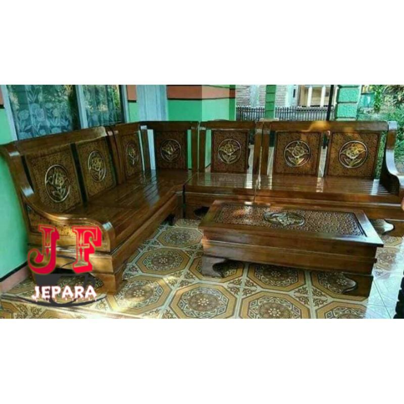 kursi sudut jati semut