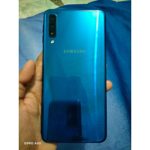 Samsung A7 2018.. 4/64GB
