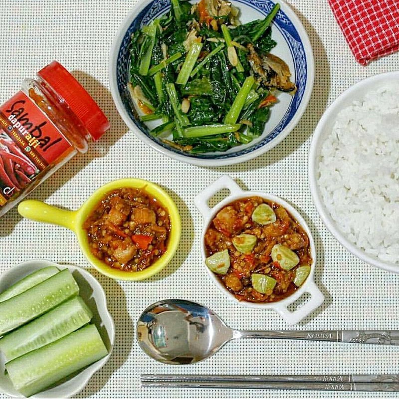 

SAMBAL JAMBAL PETE DAPUR ALFI