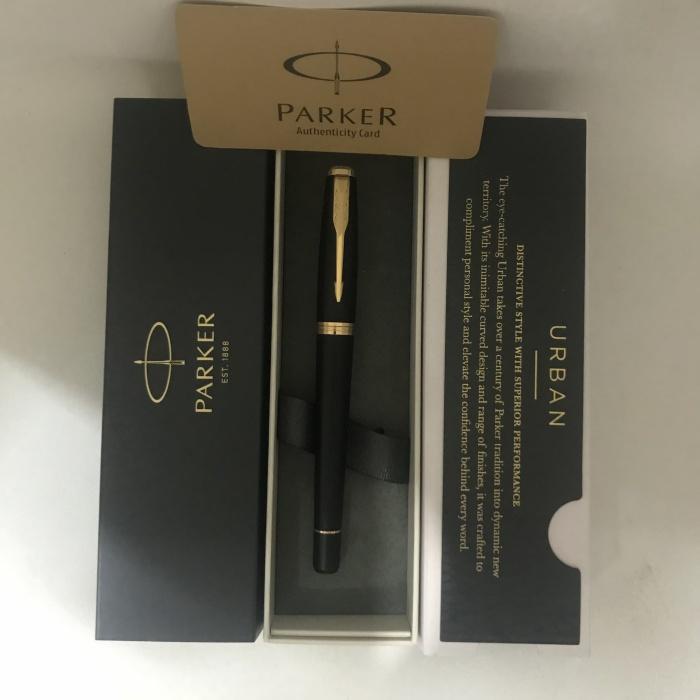 

Pulpen Parker Urban New M.Black Gt Roller Ball (Hitam Doff Klip Emas )