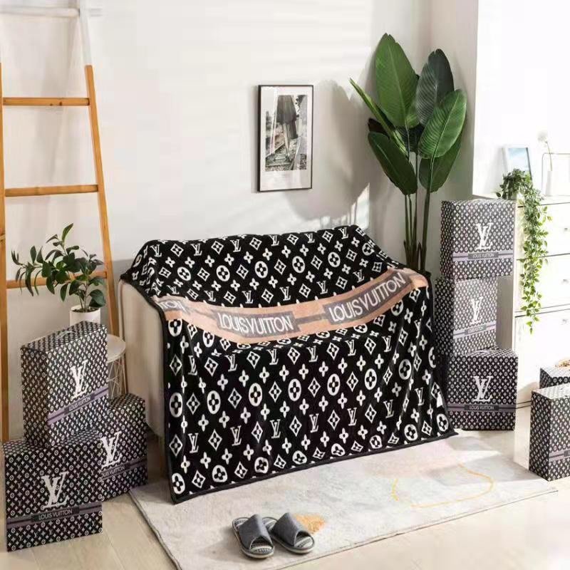 【With Packing】Louis Vuitton Spring and autumn summer blanket sofa office nap thin blanket 12