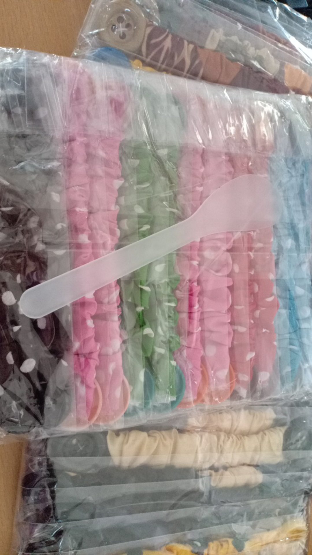 Konektor Masker Hijab Pengait Masker Lusinan