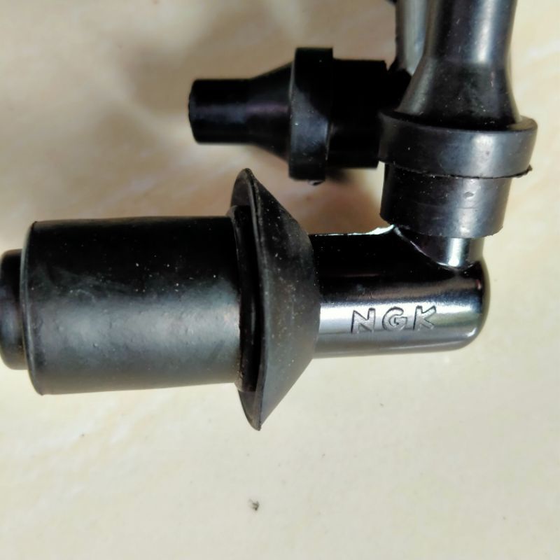 cop busi  kepala busi. cop busi. kepala busi. tutup busi yamaha mio lama. mio sporty. smile dan soul