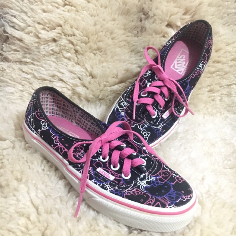 preloved vans hello kitty size 37
