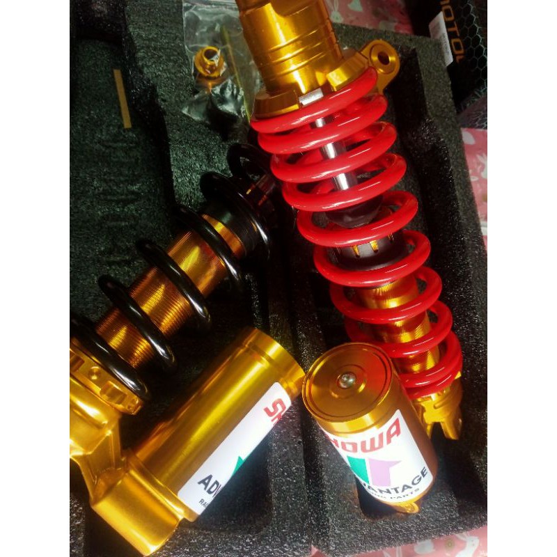 shock breaker Showa tabung bawah,,Mio,Mio j,Vario,scopy,beat ,all matic,silahkan diorder bosku