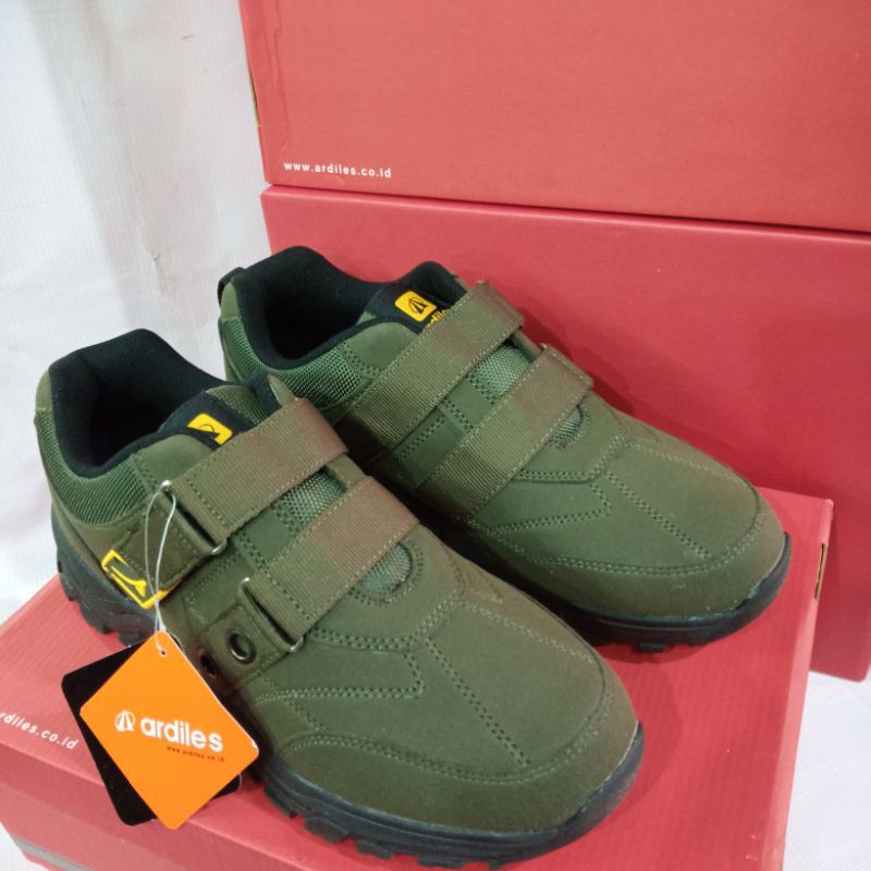 sepatu Gunung pria ardiles Olive 40/43