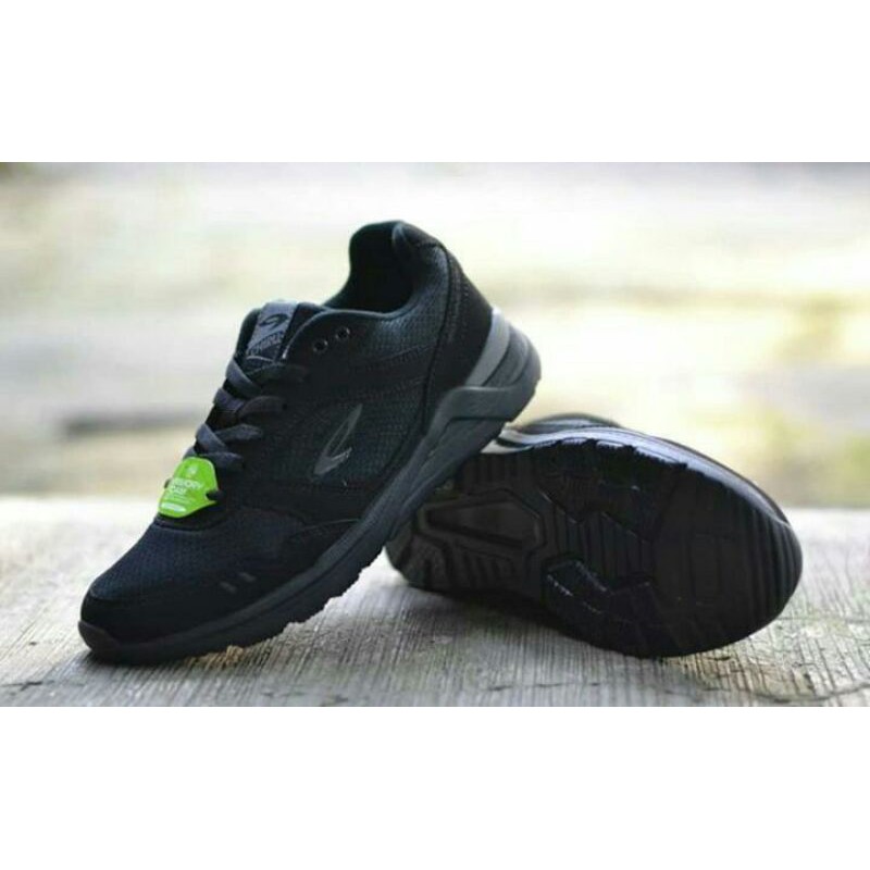 SEPATU RUNNING 910 NINETEN CHIRU