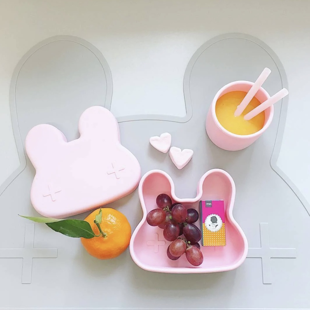 We Might Be Tiny Silicone Snackie - Silicone Plate Bowl Karakter Piring Silikon Snack Piring Makan Anak Bayi