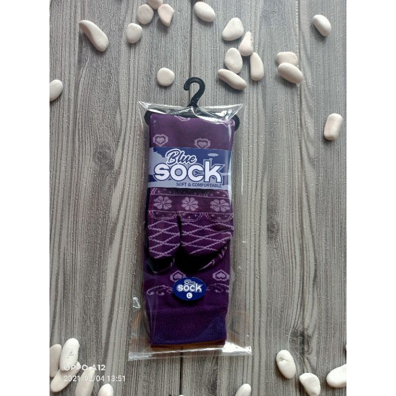 kaoskaki jempol MOTIF LOVE BATIK|| kaoskaki jempol muslimah panjang|| kaoskaki wanita-Ungu tua