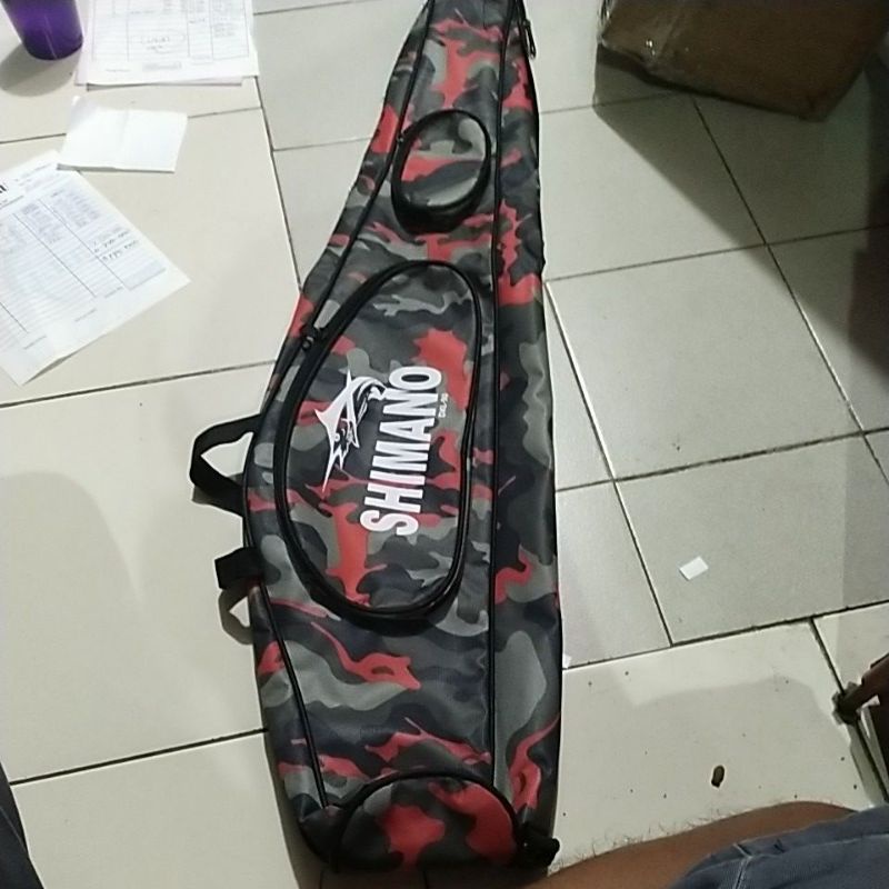 tas pancing daiwa loreng 2kantong 90cm