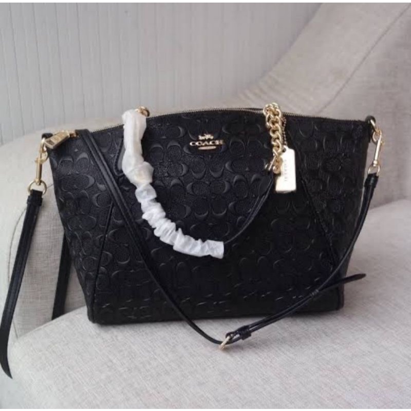 Coach Small Kelsey Chain In Signature Embossed Leather Black(49317)