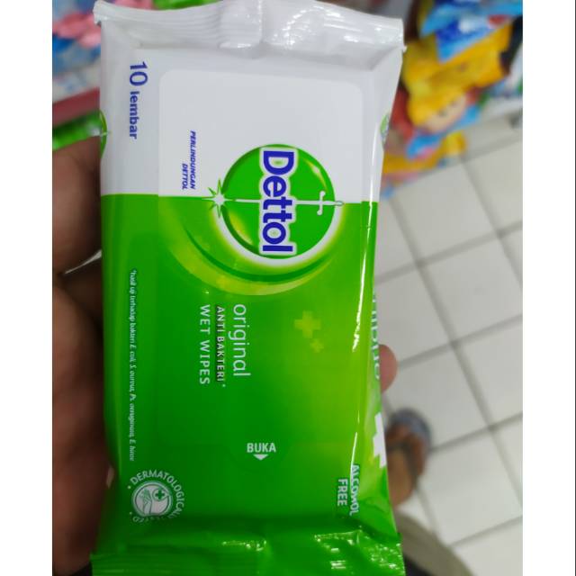 Tisu basah Dettol