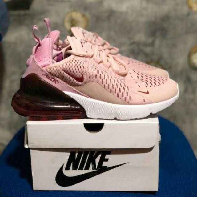 Sepatu Nike Air Max 270 Buat Cewek