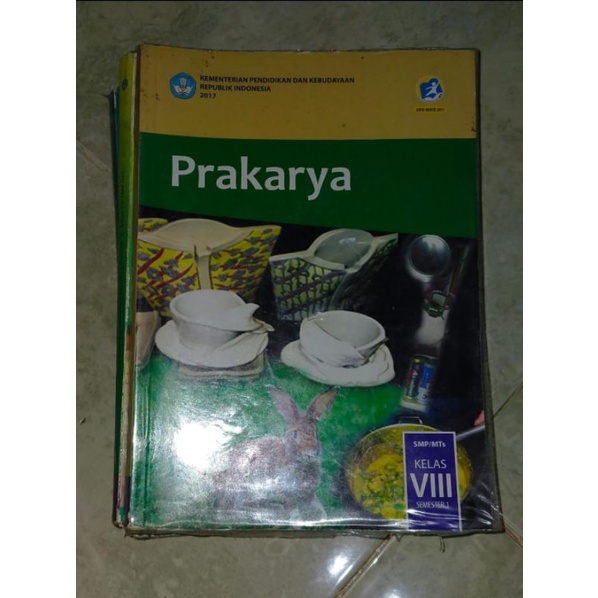 

[PRELOVED] Buku Paket Prakarya Semester 1 Kelas 8 Edisi Revisi 2017
