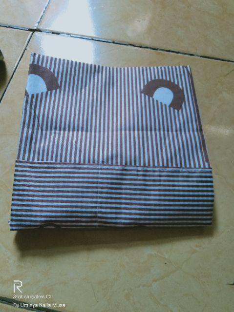 Bear Striped Home Cooking Apron / Celemek Masak Kantong Lucu Kartun