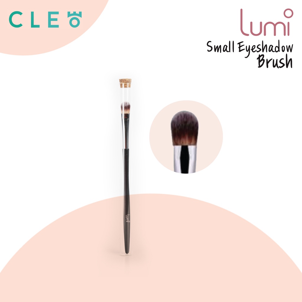 Lumi Small Eyeshadow Brush