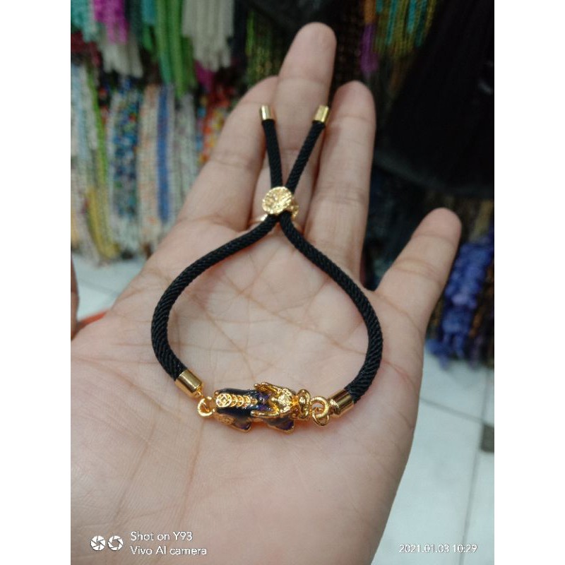 gelang pandora motif kait