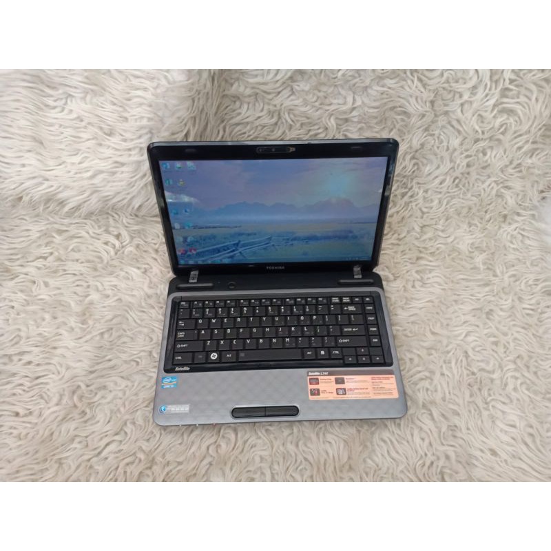 Laptop Toshiba Satelite L745 Ram 4gb SSD 240gb core i3 Lancar jaya