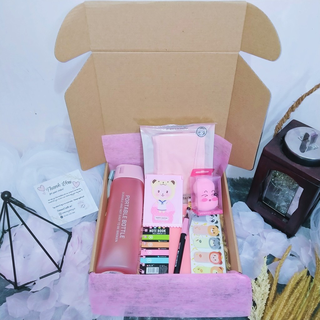 

HAMPERS BOX / PAKET GIFT GIRLS / AESTHETIC BOX / KADO ULANG TAHUN / KADO WISUDA / HAMPERS MURAH