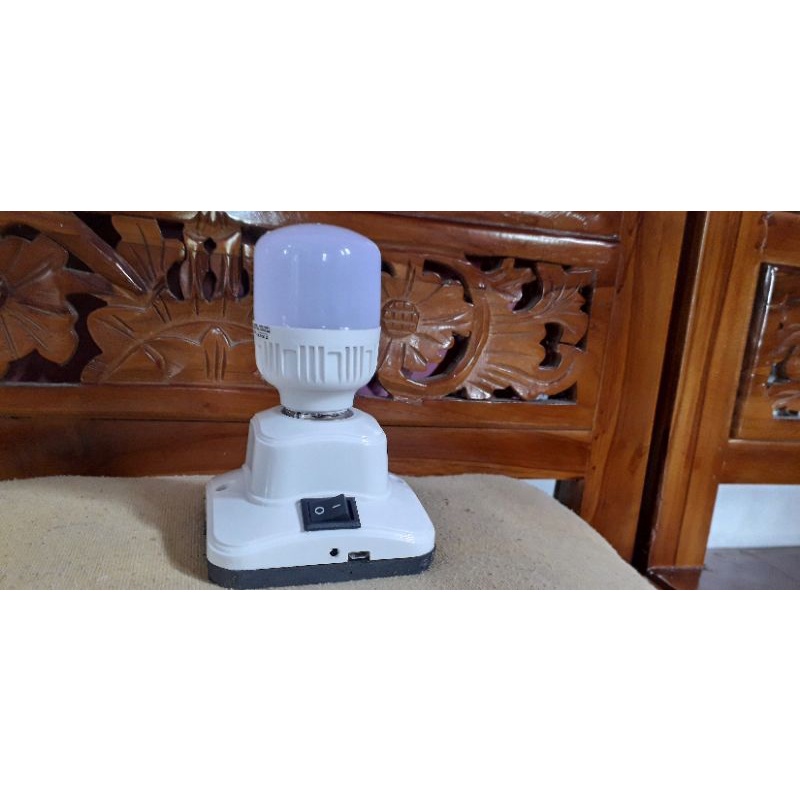 Lampu emergency model fitting