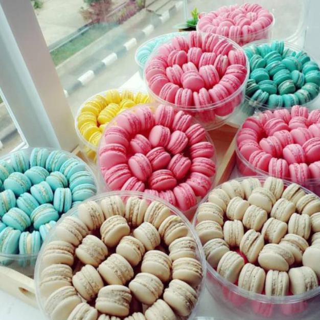 

Baby Mini Macaroon Macaron Toples isi 50 Cookies Kue Kering