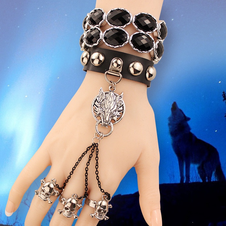 Gothic Leather Rivet Trim Wolf Bracelet with Skull Chain Ring 8507