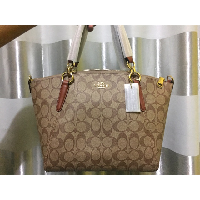 Coach Mini Kelsey Sign (Khaki)