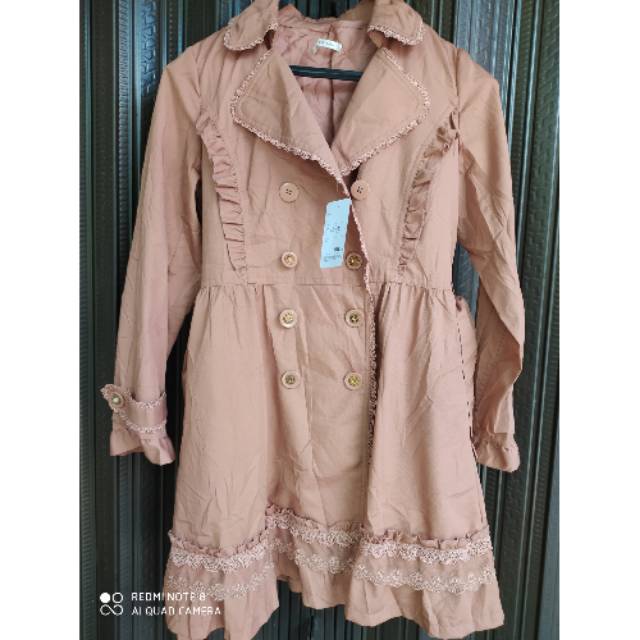 Coat axes famme
