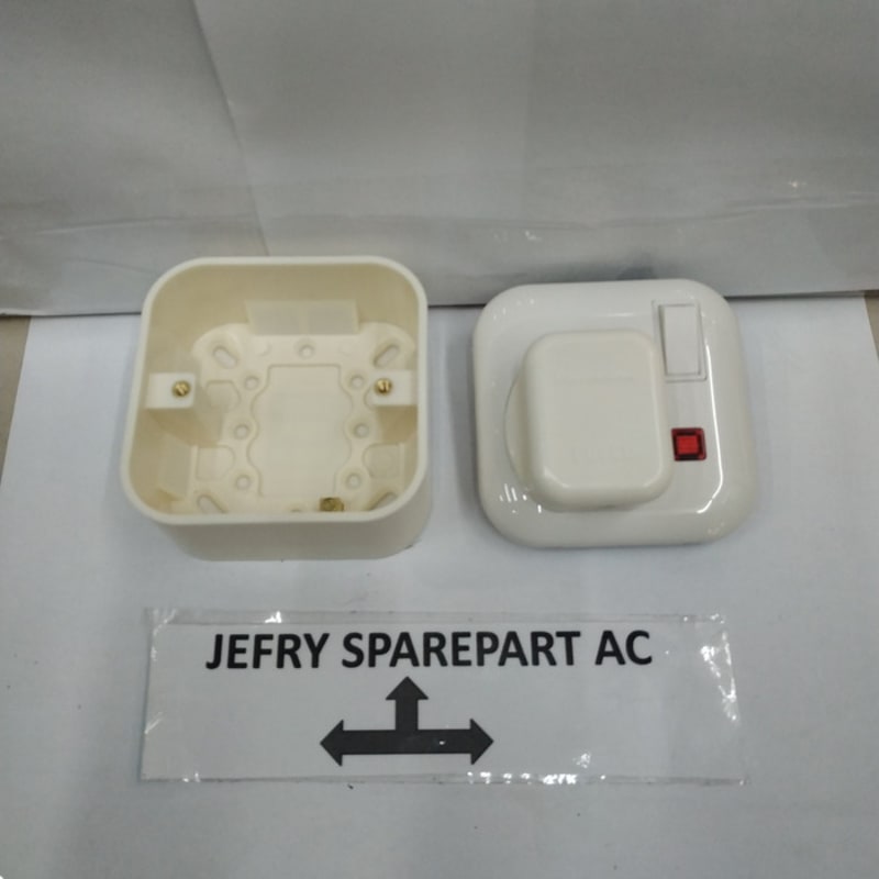 Stop kontak AC panasonic kaki 3 steker ac