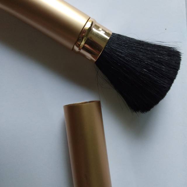 Blush on brush oriflame