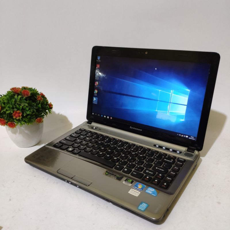 laptop lenovo Ideapad z360 - core i5 - ram 8gb - vga Nvidia GeForce