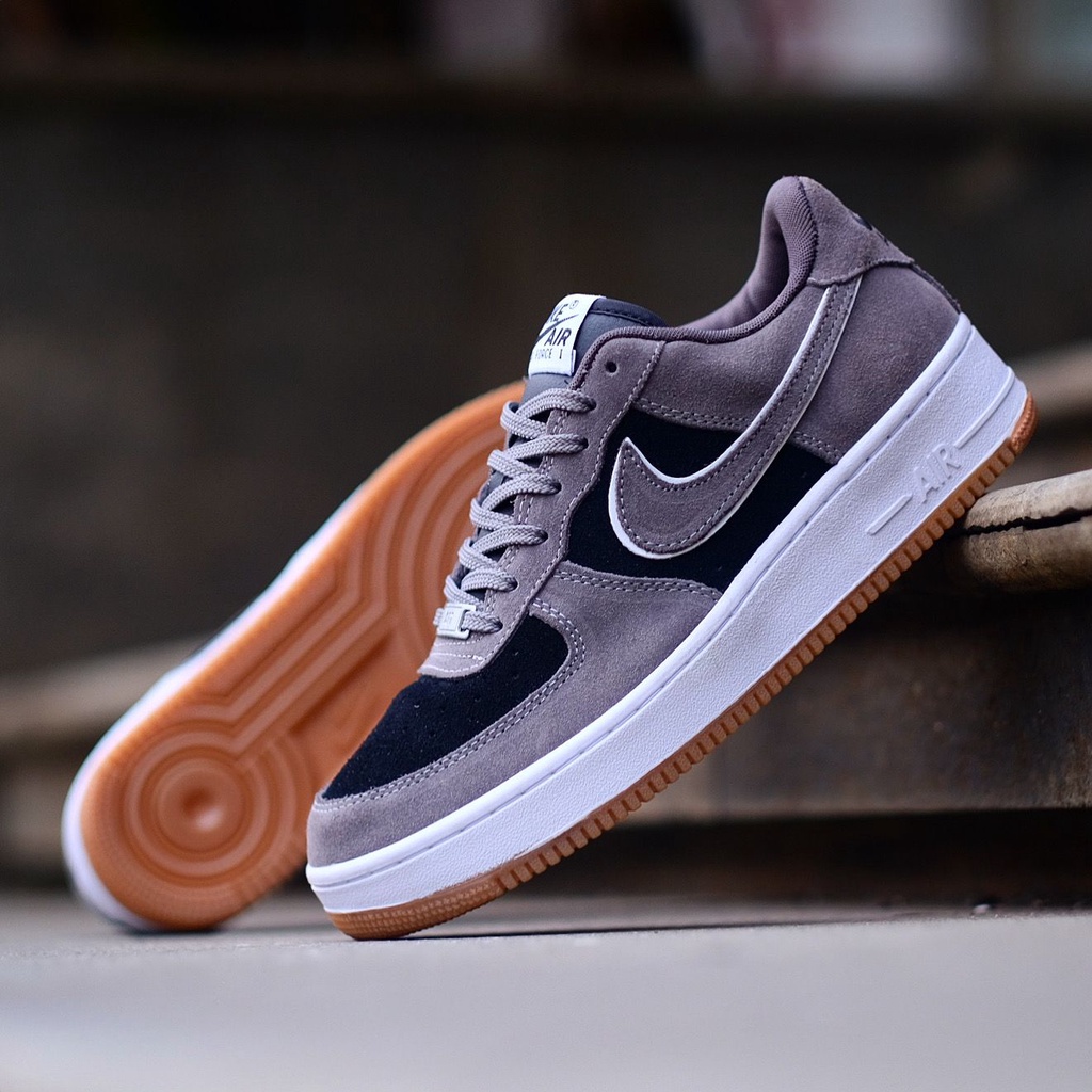 Nike Air Force 1 Low Suede Wolf Grey Gum