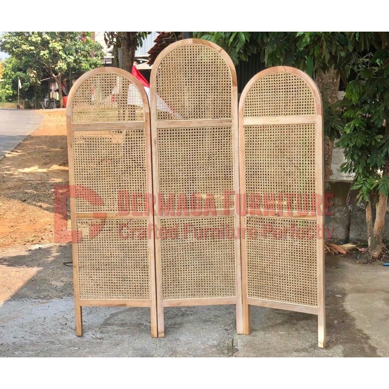 SKETSEL ROTAN PENYEKAT RUANGAN KAYU MAHONI SKETSEL ROTAN MINIMALIS TERMURAH
