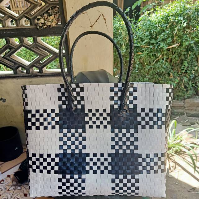 Tas Anyaman Monochrome Belanja Ukuran XL