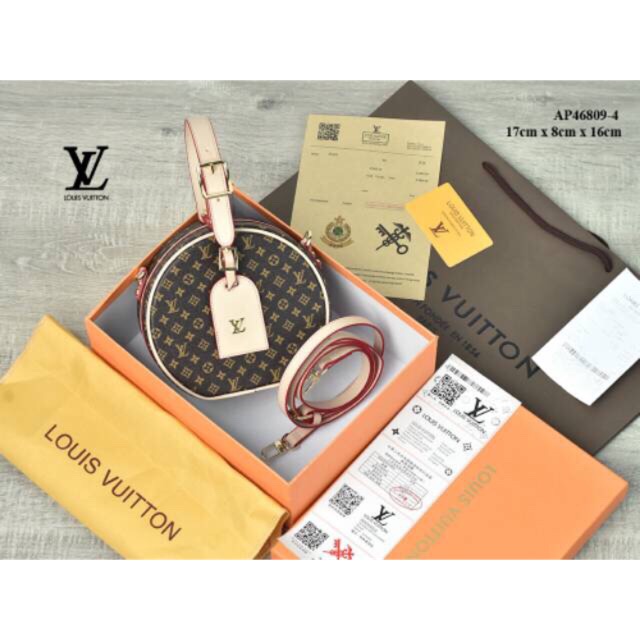 Lv petite boite chapeau