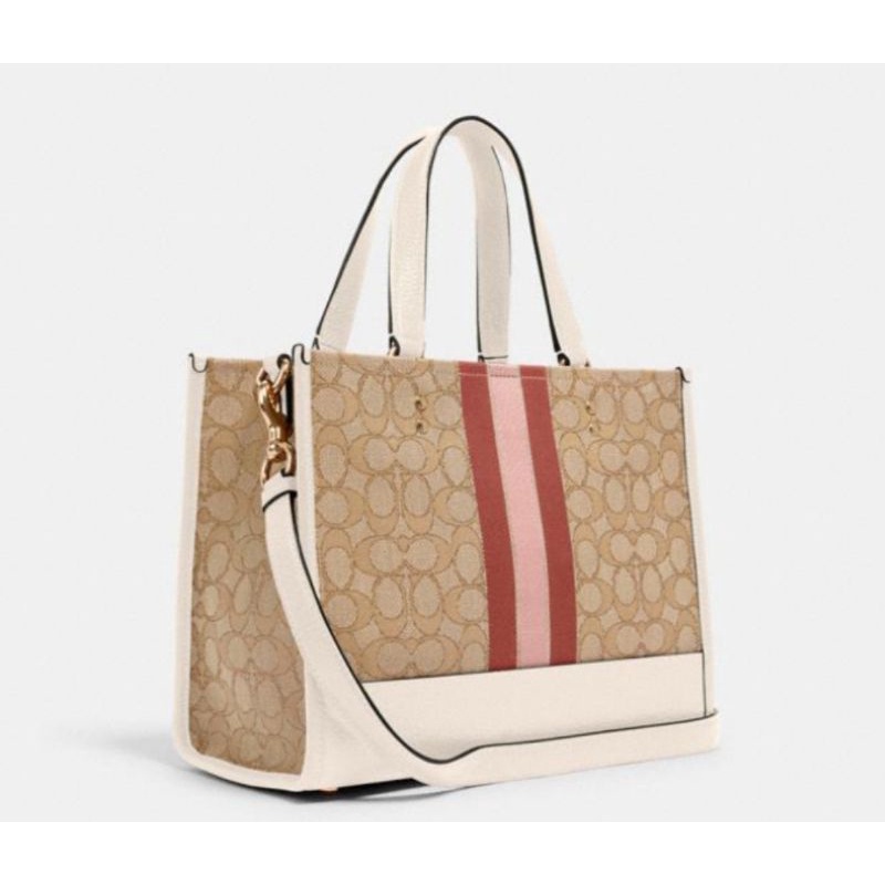 Coach Field Tote 30 In Signature (C4113)